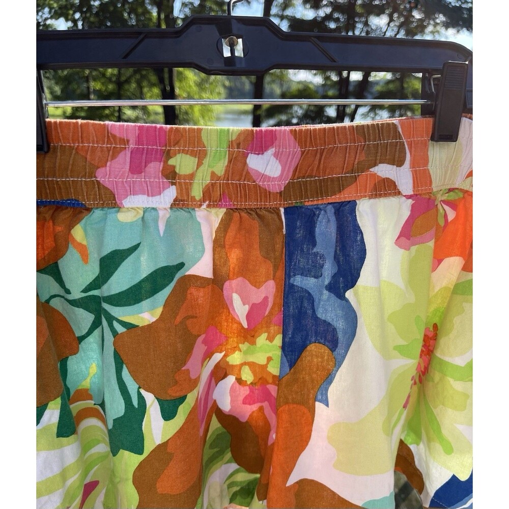 Future Collective Alani Noelle Floral Linen Blend Shorts Multicolor Size Large